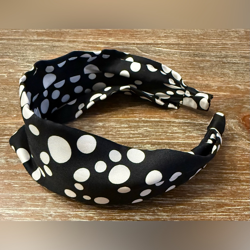 TALBOTS POLKA DOT SILKY HEADBAND